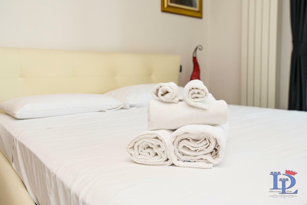 Desenzanoloft Official Partner Marriott Homes & Villas - Bea House, Sirmione With Private Garden And Share Pool ภายนอก รูปภาพ